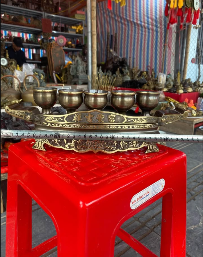 Chóe Thờ Khảm Ngũ Sắc Có Ý Nghĩa Gì ?